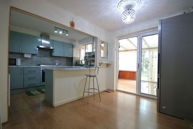 35, Catherine Drive, Sunbury-On-Thames photo 3