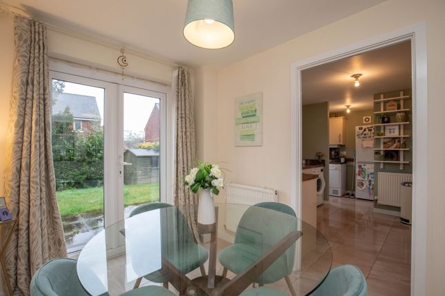 36 Abbottsmoor, Port Talbot photo 3