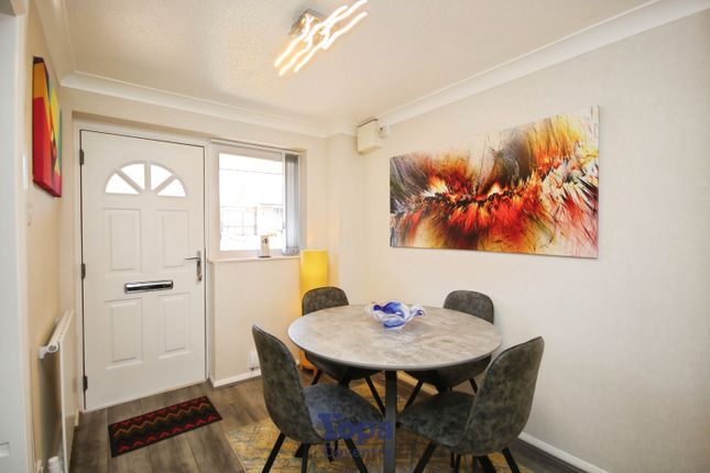 3, Flowerdale Drive, Coventry photo 4
