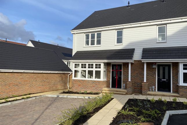 Semi-detached house to rent in Badsell Road, Paddock Wood, Tonbridge