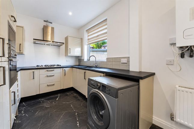 7, Ely Drive, Bury photo 4