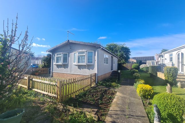 Mobile/park home for sale in New Orchard Park, Littleport, Ely