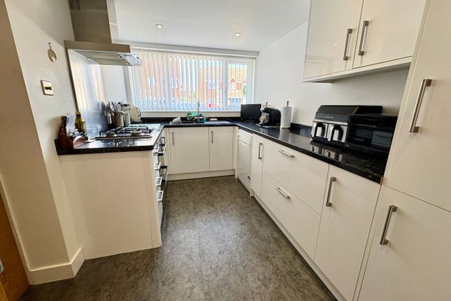 24, Pickering Road, Leicester photo 3