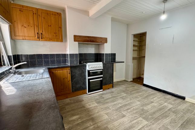 25, Leicester photo 2