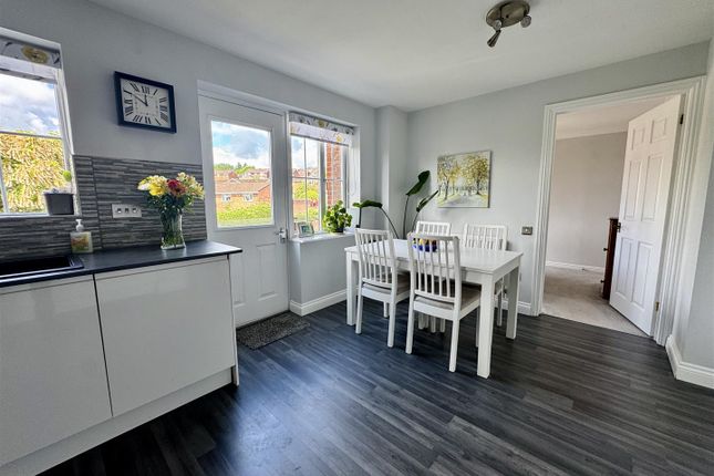 6, Tiberius Avenue, Lydney photo 5
