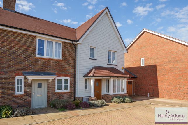 End terrace house for sale in The Boulevard, Horsham
