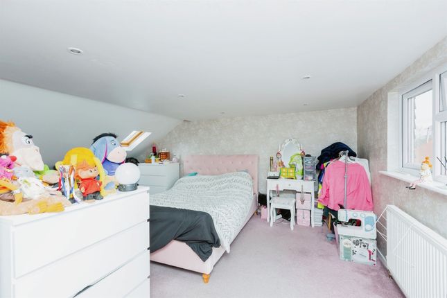 End terrace house for sale in Bedale Drive, Leicester