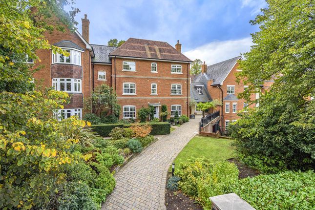 1-bed house on 7 Imperial Court, Reading Road, Wokingham, £200,000
