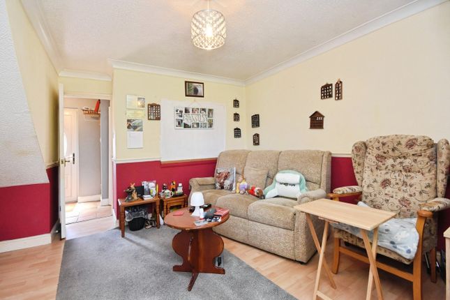 7, Great Oak Court, Halstead photo 4