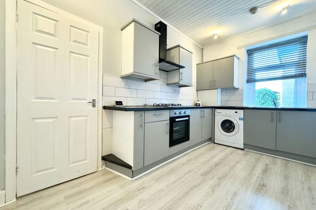 10, New Holygate, Broxburn photo 4
