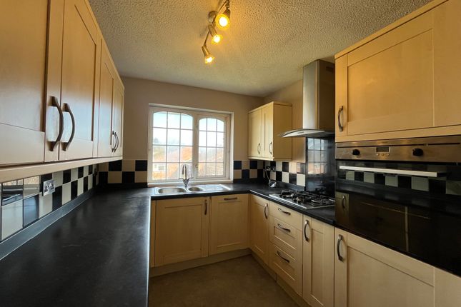 59, Wynter Close, Weston-super-Mare, North Somerset photo 2