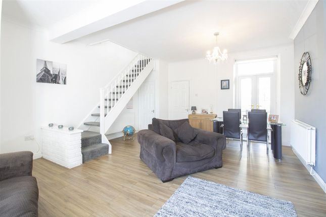 4 Glen View, Blackwood photo 2