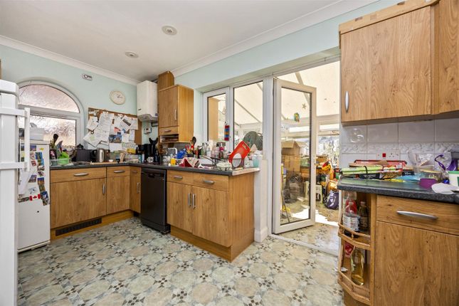 27, West Park Lane, Worthing photo 4