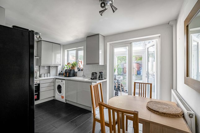 45, Lords Wood, Welwyn Garden City photo 4