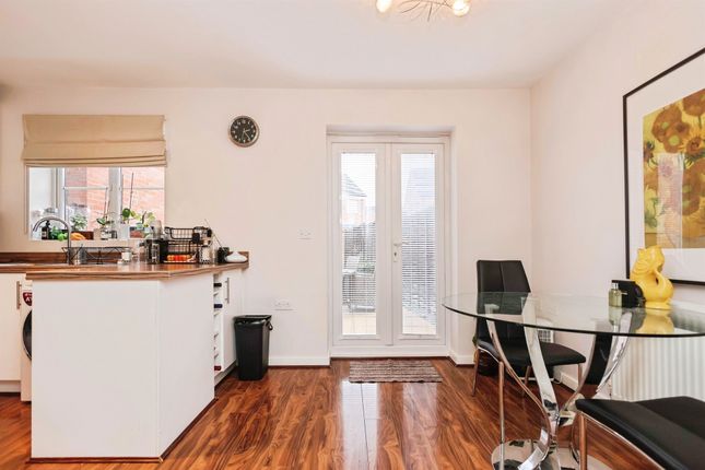 22, Somerton Drive, Birmingham photo 4