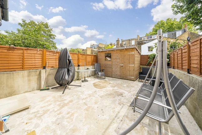 35, Dunlace Road, London photo 3