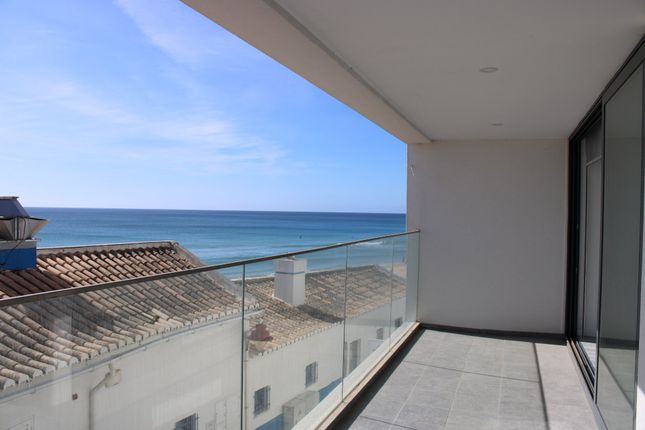 Thumbnail Apartment for sale in Salema, Western Algarve, Portugal