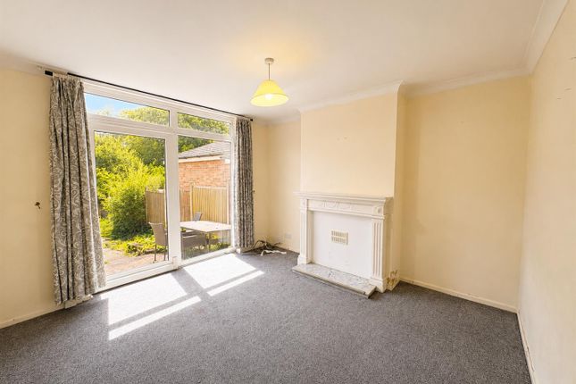 84, Russell Avenue, Nottingham photo 4