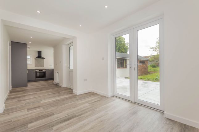 11, Blenheim Close, Norwich photo 4