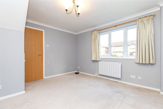 Terraced house for sale in Bowes Road, Thatcham, Berkshire