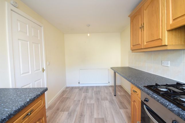 461A, Lees Hall Road, Dewsbury photo 3
