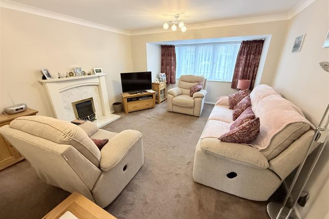 4, Belfry Gardens, Doncaster photo 3
