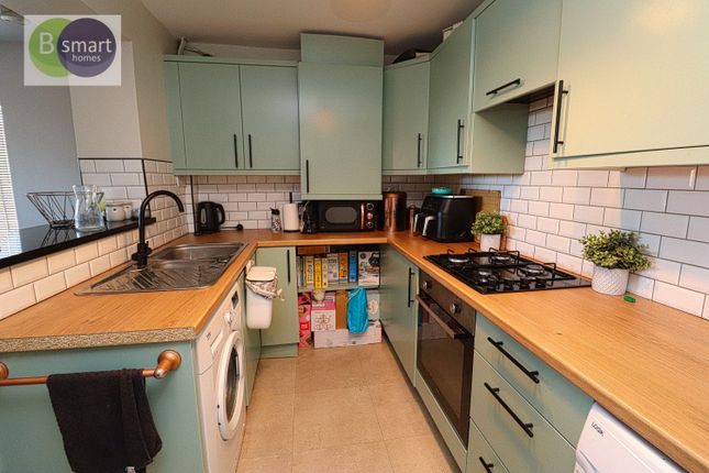 22, Ashleigh Gardens, Rotherham photo 4