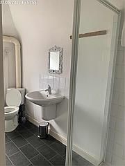 Flat A, 146 High Street, Royal Wotton Bassett photo 3