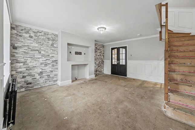 2 Woodcroft Close, Annitsford photo 3