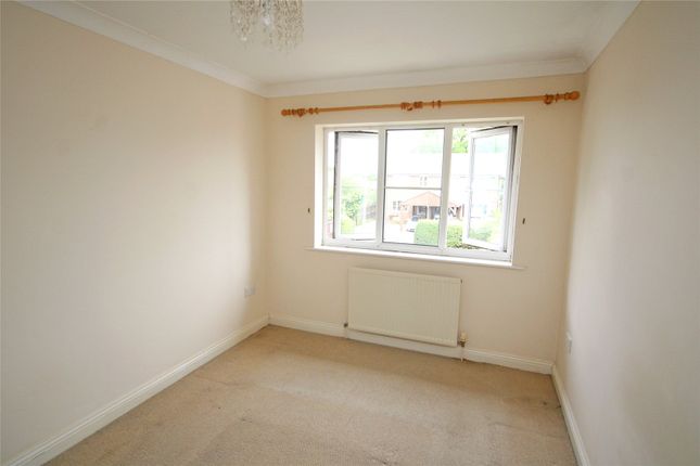 Flat 4, Argyle Court, 8, Ashley Lane, Lymington photo 5