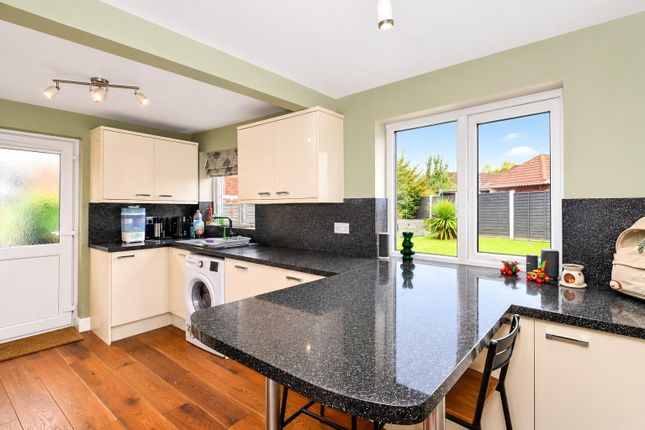 19, Langdale Avenue, Altofts photo 2
