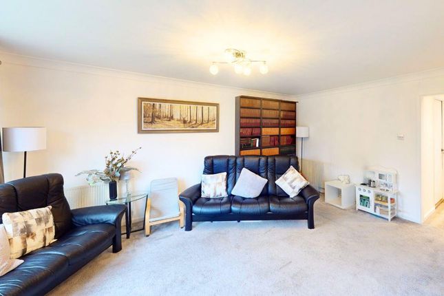 97, Woodlands Way, Horsham photo 4