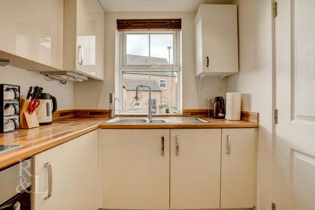 Ironwood Close, Nottingham photo 4