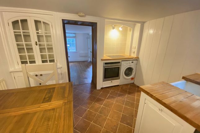 86, Station Road, SAWBRIDGEWORTH photo 4