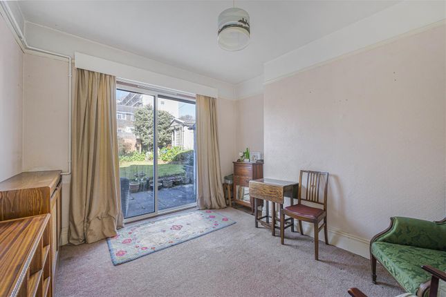 1, Ashurst Road, Seaford photo 4