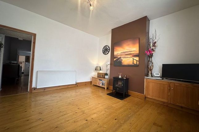 192, Heath Road, Bedworth photo 4