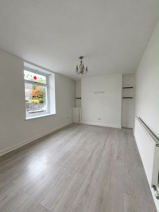 105 High Street, Merthyr Tydfil photo 2
