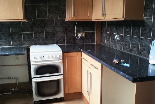 11, FALMOUTH AVENUE, Bradford photo 4