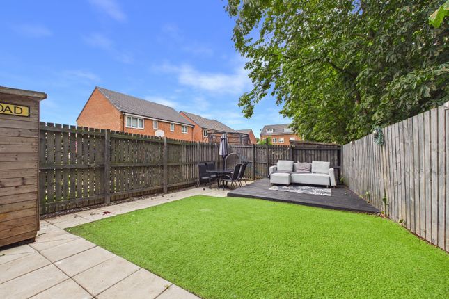 42 Ravensworth Road, Gateshead photo 4