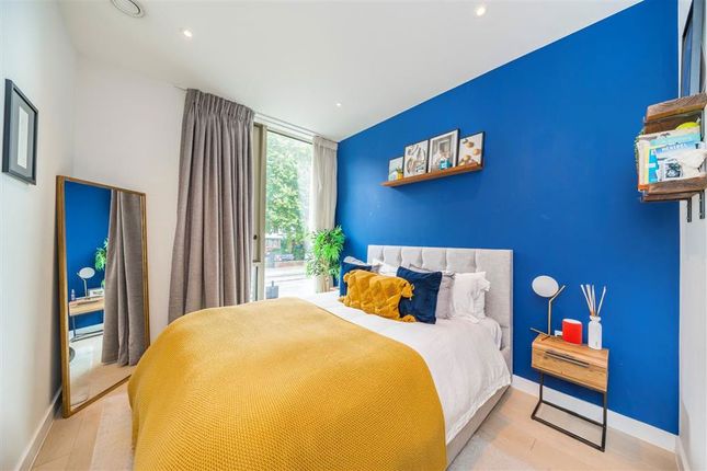 22, Tramyard Apartments, 266, Balham High Road, London photo 4