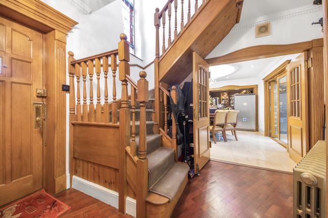 39a, Wolves Lane, London photo 2