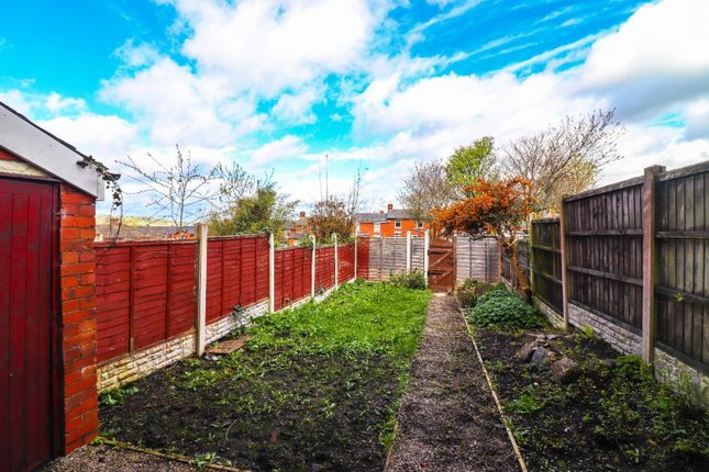 16, Avallon Way, Darwen photo 4
