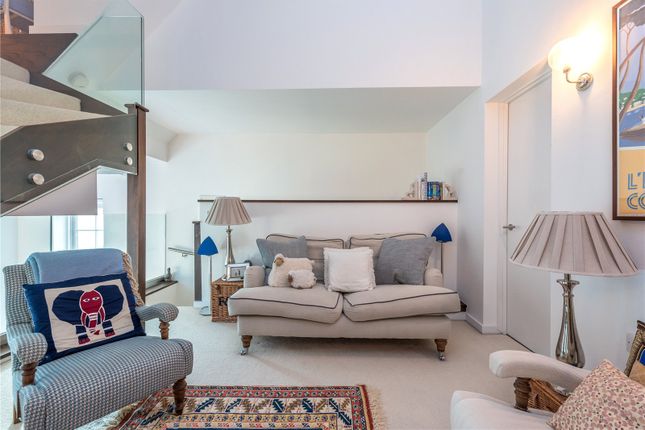 Thumbnail Flat for sale in Bayes House, Augustas Lane, London