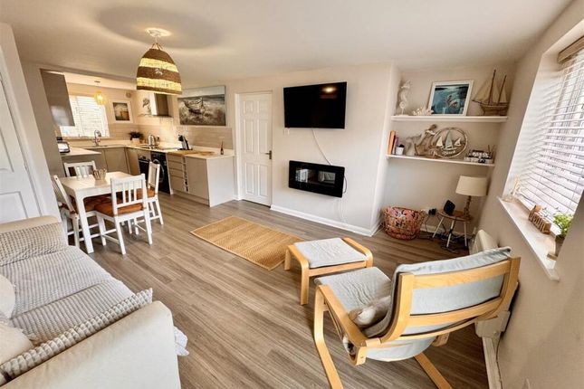 5, Kestrel Close, Helston photo 2