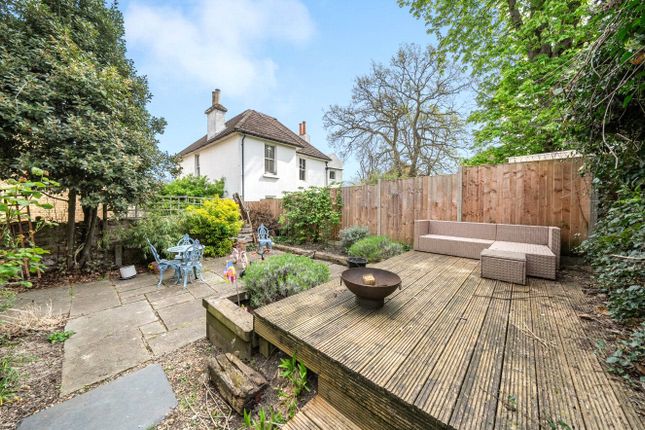 Flat A, 19, Waldegrave Road, London photo 3
