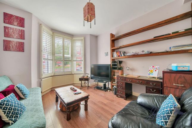 145, Vicarage Lane, Stratford photo 4
