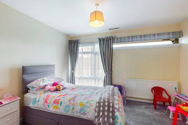 Terraced house for sale in Hollywoods, Court Wood Lane, Croydon