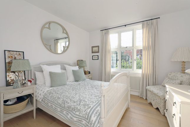 2, Rockwell Court, Wimbledon Village photo 2