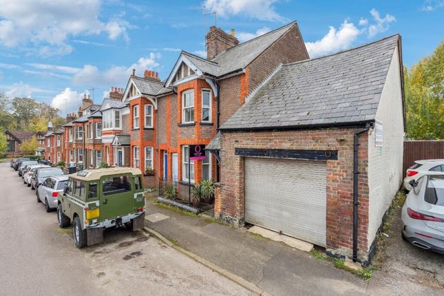 Studio house on 2 clarence road, BERKHAMSTED, £850,000