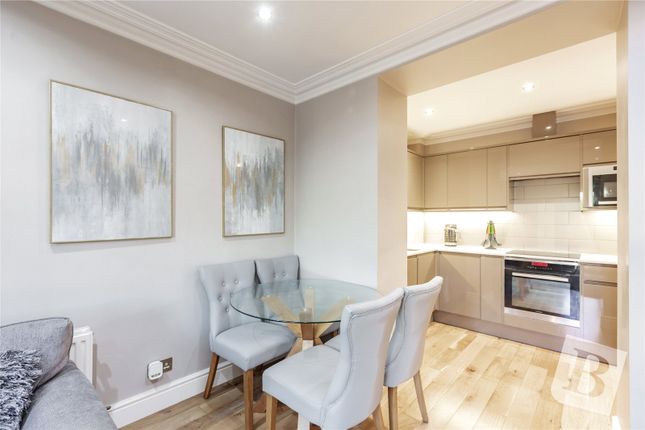 2-bed flat on Flat 3,, Upleatham House, Chelmsford, £270,000